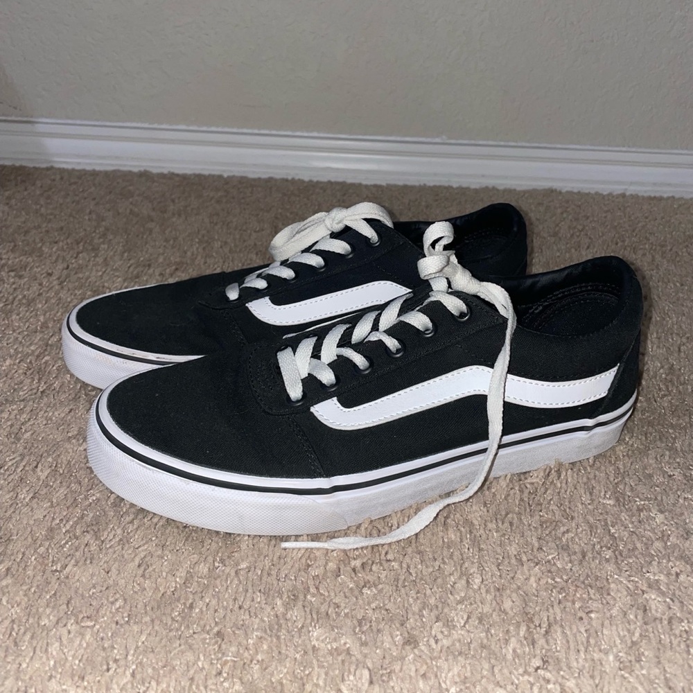 Old skool womens black and white vans. Size 9.5